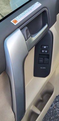 Toyota Land Cruiser cena 214900 przebieg: 21000, rok produkcji 2020 z Daleszyce małe 121
